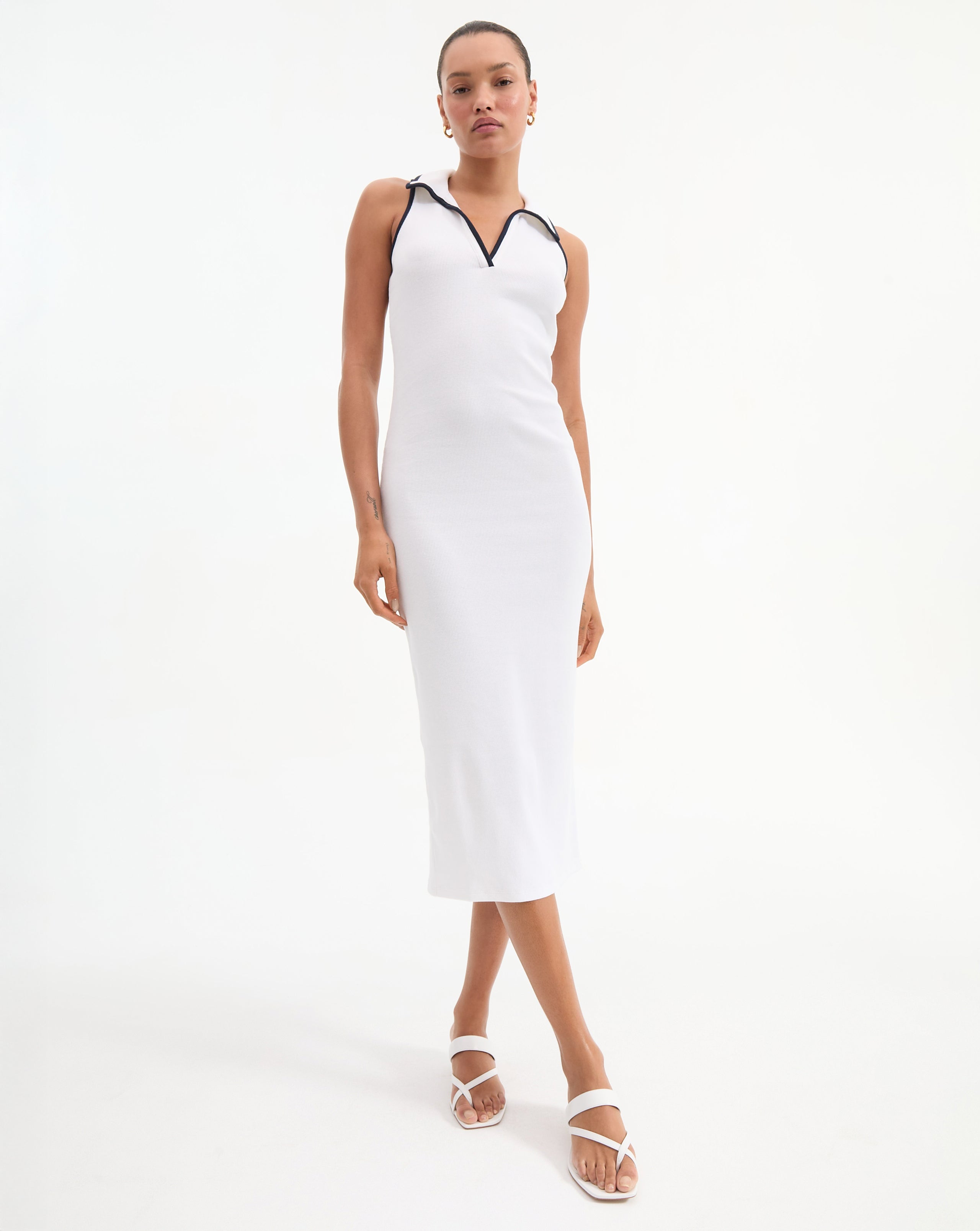 Coral Collared Midi Dress with Contrast Piping | Darien
