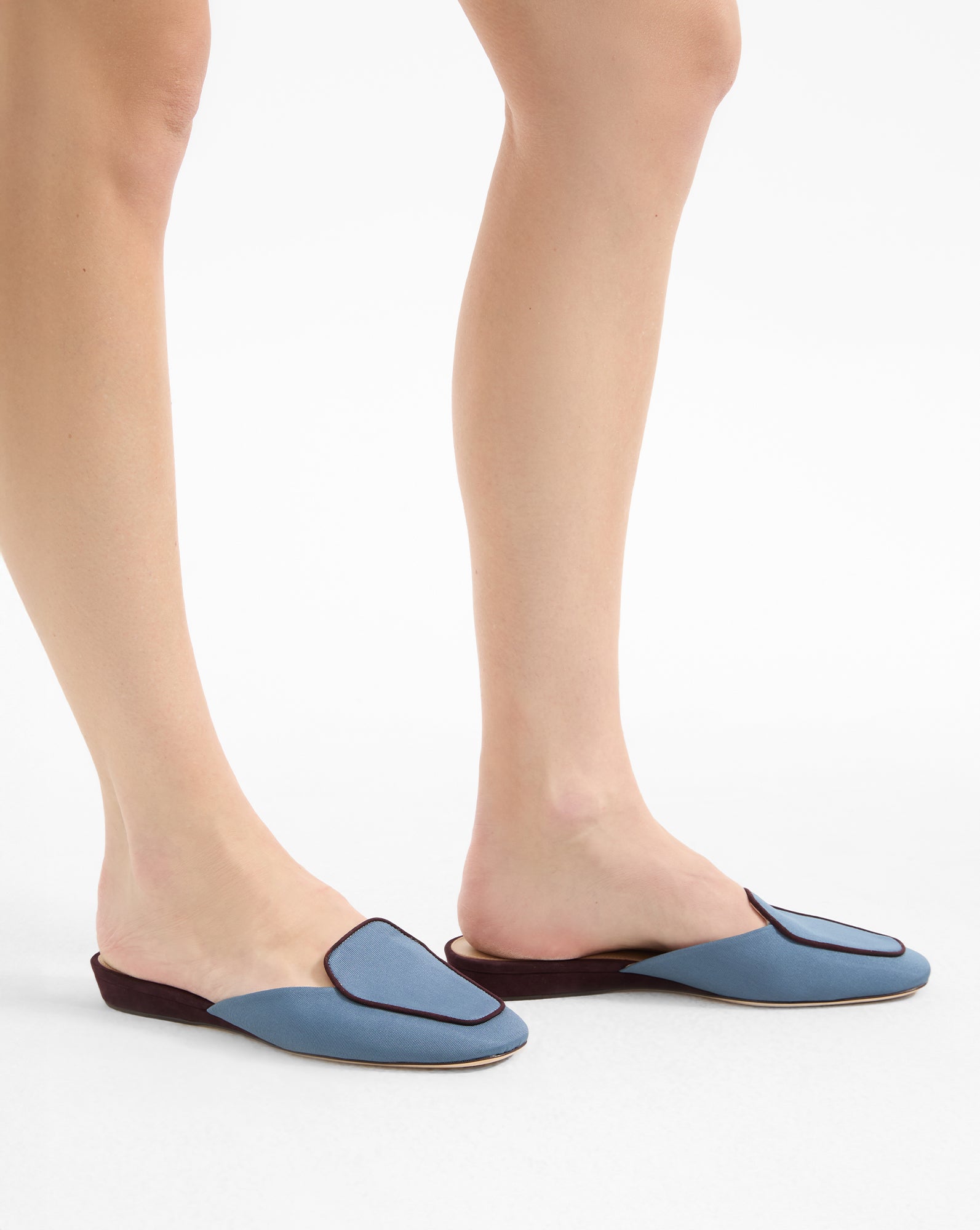 Minimalist Green Loafer Mule with Suede Piping | Moritz